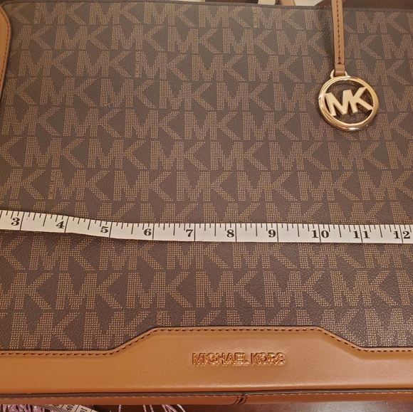 MICHAEL Michael Kors Brown and Tan Satchel - Picture 5 of 12